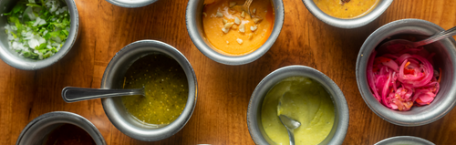 Los Carnales: tacos de cortes al carbón y comer lejos del guión aprendido