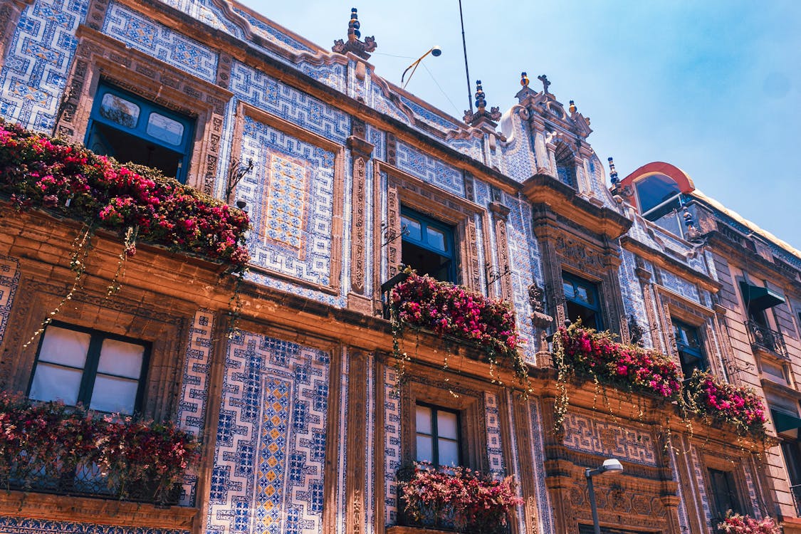 Lugares icónicos CDMX / La Casa de los Azulejos – Food Police