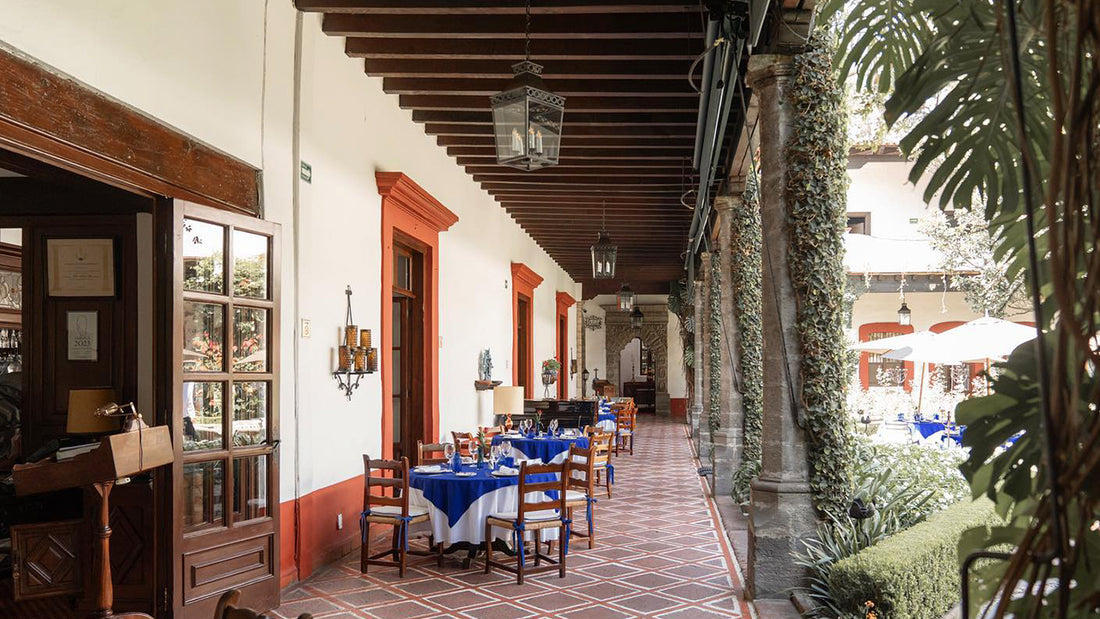 Guía de restaurantes old money en CDMX / San Ángel Inn, un clásico del sur para tomar margaritas en un edificio colonial.