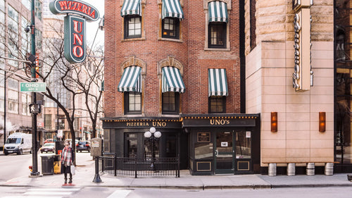 ¿Qué comer en Chicago? / Pizza Uno, pioneros en la creación de la “deep dish pizza”