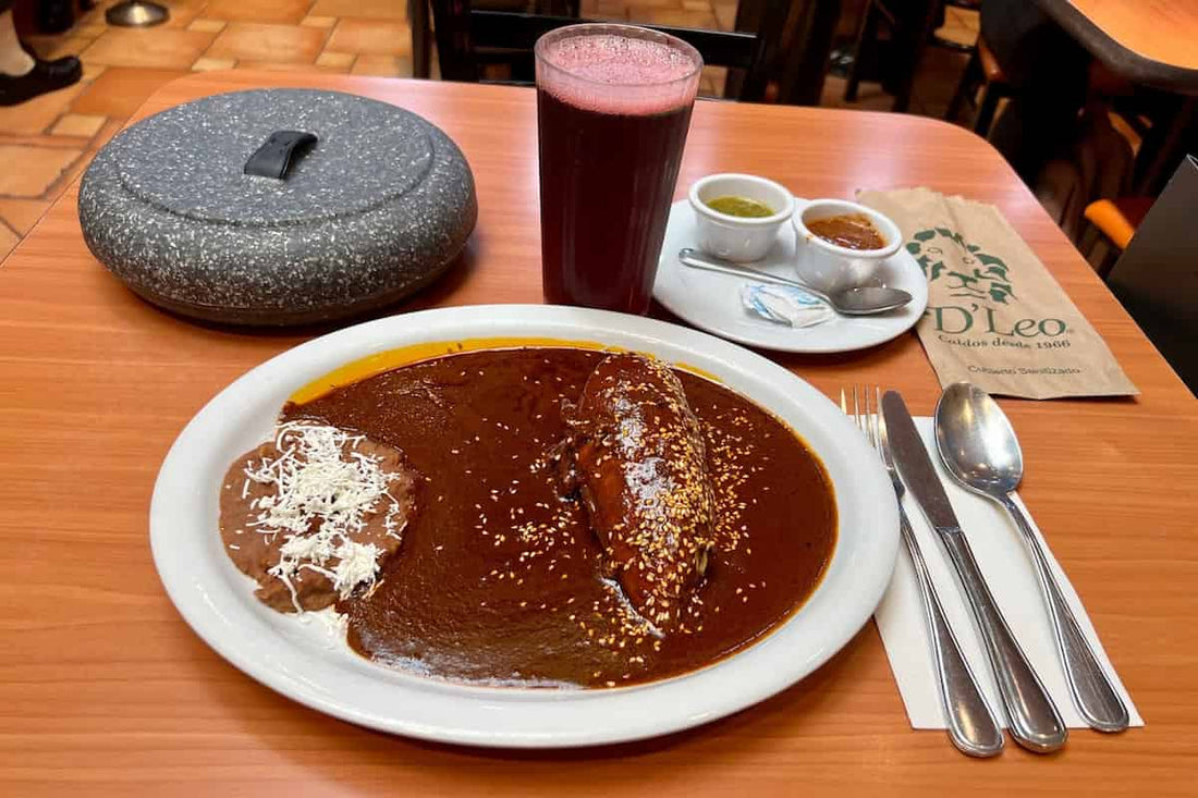 Restaurantes de caldos y sopas CDMX / Caldos D’ Leo, el pollo en todas sus variaciones desde 1966