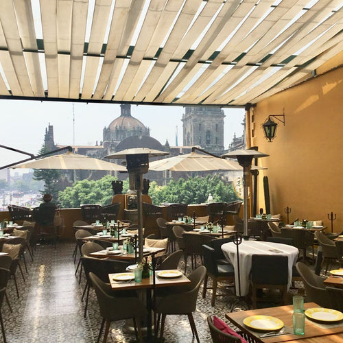 Restaurantes en el Zócalo con terraza CDMX / La Casa de las Sirenas, comida mexicana en una construcción de 500 años